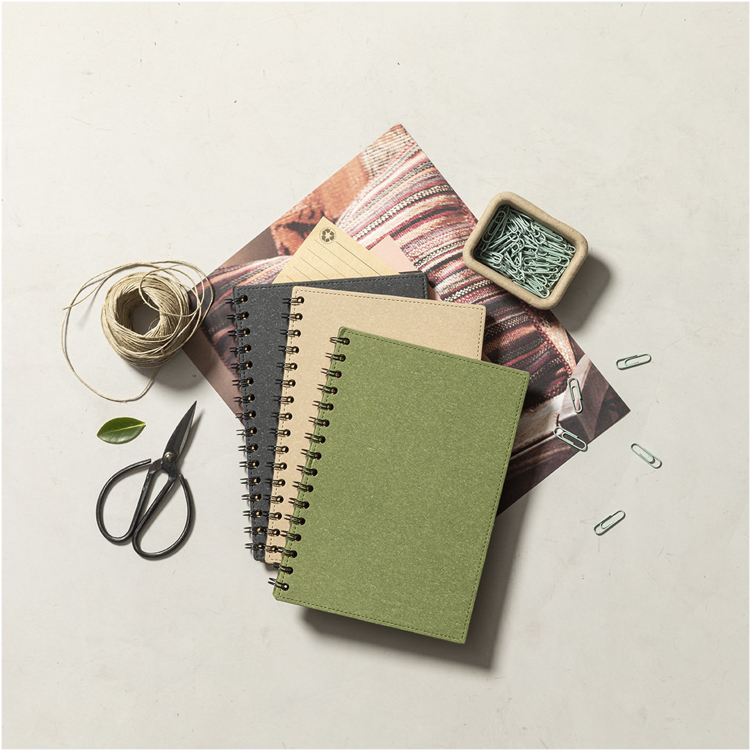 Libreta personalizada Idina A5 de cartón reciclado acabado kraft - Oficina - Regalo Promocional Personalizado - imagen 8
