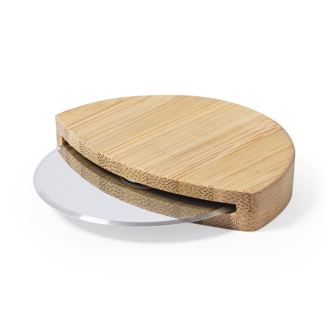 Cortapizzas personalizado Titox de bambú con cuchilla inox - Otros accesorios cocina - Regalo Promocional Personalizado - vista alternativa