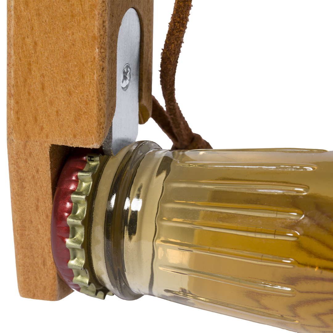 Abridor Cesaris ecológico de madera natural con cordón - Hogar - Regalo Promocional Personalizado - vista alternativa