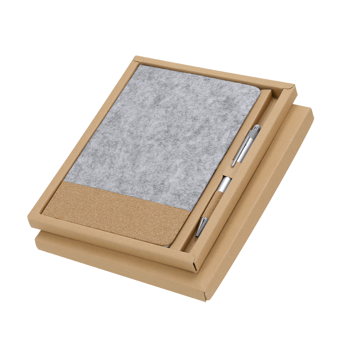 Set personalizado Webermax de fieltro RPET y aluminio reciclado con bloc y bolígrafo - Set de escritura personalizados - Regalo Promocional Personalizado