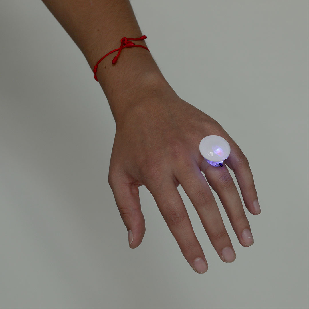 Anillo Tayter LED blanco luminoso para eventos - Tecnología - Regalo Promocional Personalizado - vista alternativa