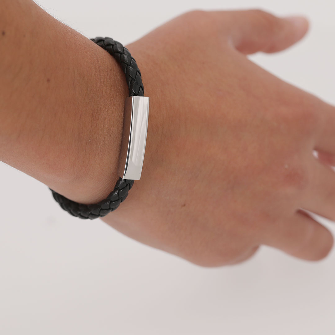 Pulsera personalizada Karasef de piel sintética con placa acero - Pulseras personalizadas - Regalo Promocional Personalizado - imagen 3