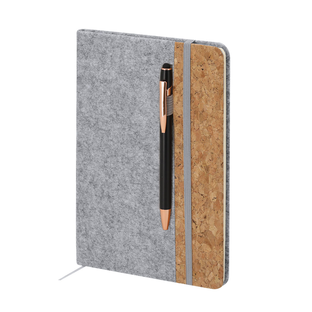 Bloc de notas personalizado Driscol en fieltro RPET y corcho con distintivo RFELT - Oficina - Regalo Promocional Personalizado - vista alternativa