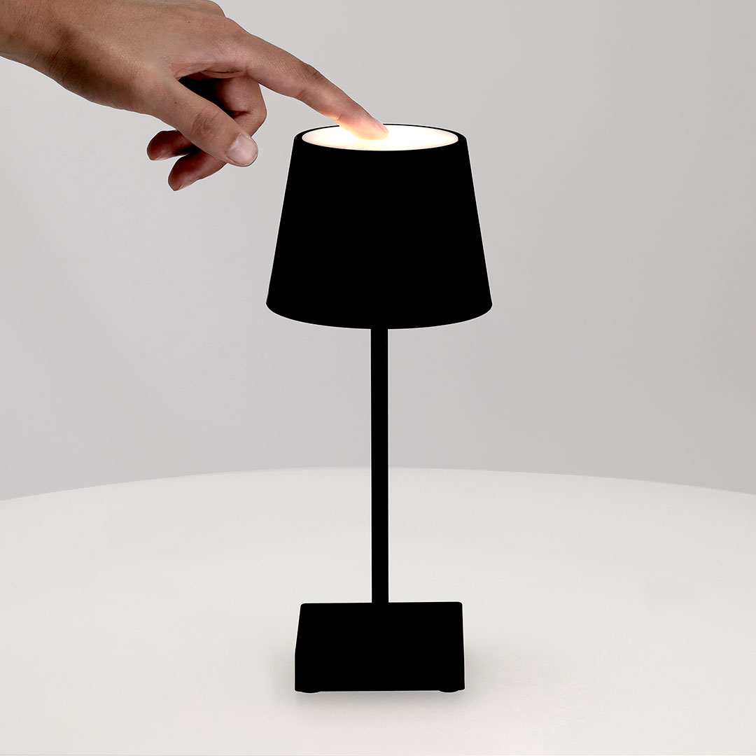 Lámpara personalizada Madison de diseño cromado con 3 modos de luz - Tecnología - Regalo Promocional Personalizado - imagen 3