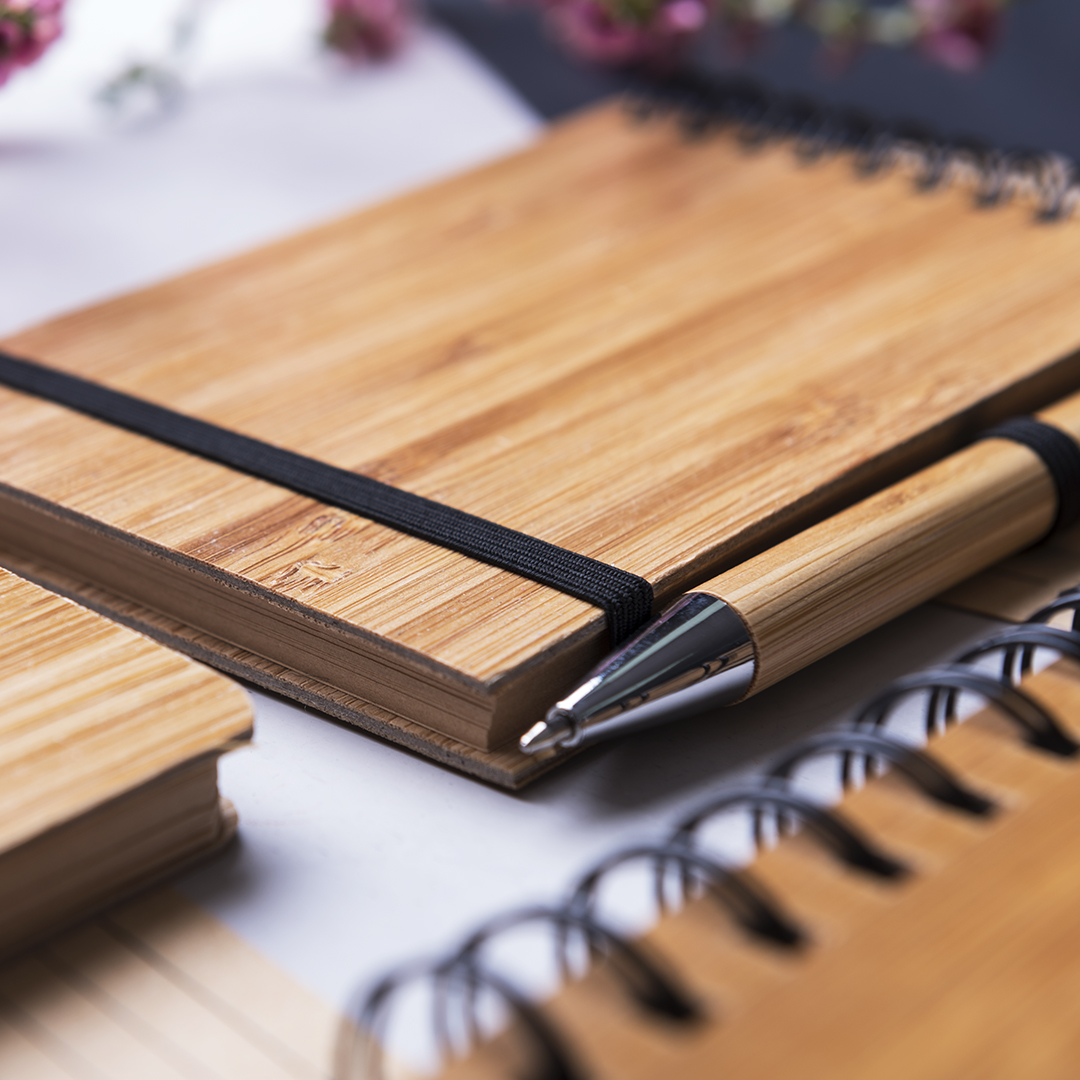 Libreta personalizada Tumiz compacta de bambú con bolígrafo - Oficina - Regalo Promocional Personalizado - imagen 4