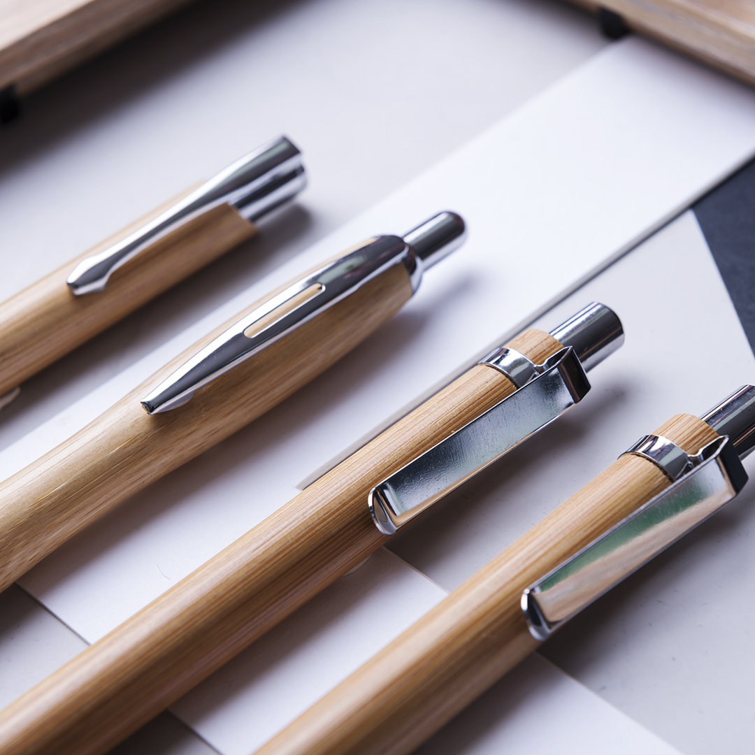 Bolígrafo nature personalizado Nikox de madera de bambú con clip troquelado - Oficina - Regalo Promocional Personalizado - imagen 3