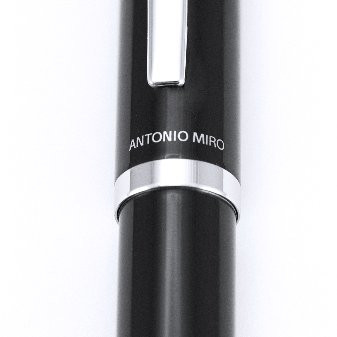 Bolígrafo personalizado Antonio Miró Dayo bicolor negro con estuche - Set de escritura personalizados - Regalo Promocional Personalizado - vista alternativa