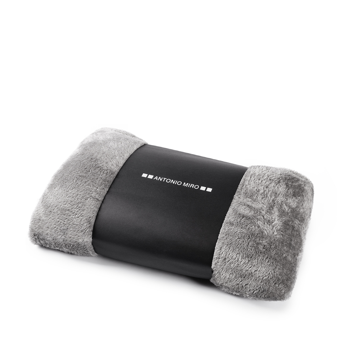 Manta personalizada Kira de Antonio Miró polar fleece 130x160cm