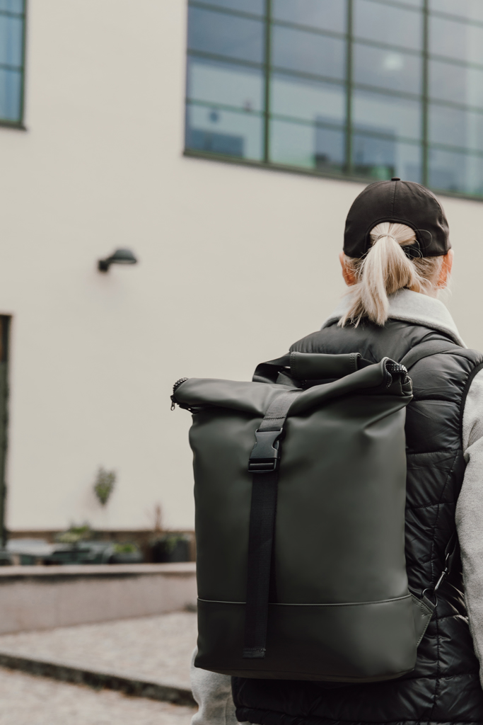 Mochila de bici personalizada VINGA Baltimore elegante y contemporánea - Regalos Premium - Regalo Promocional Personalizado - imagen 11