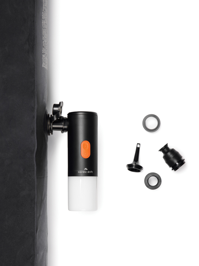 Bomba de aire camping y luz portátil Nordic Drift Titan - Tecnología - Regalo Promocional Personalizado - imagen 4