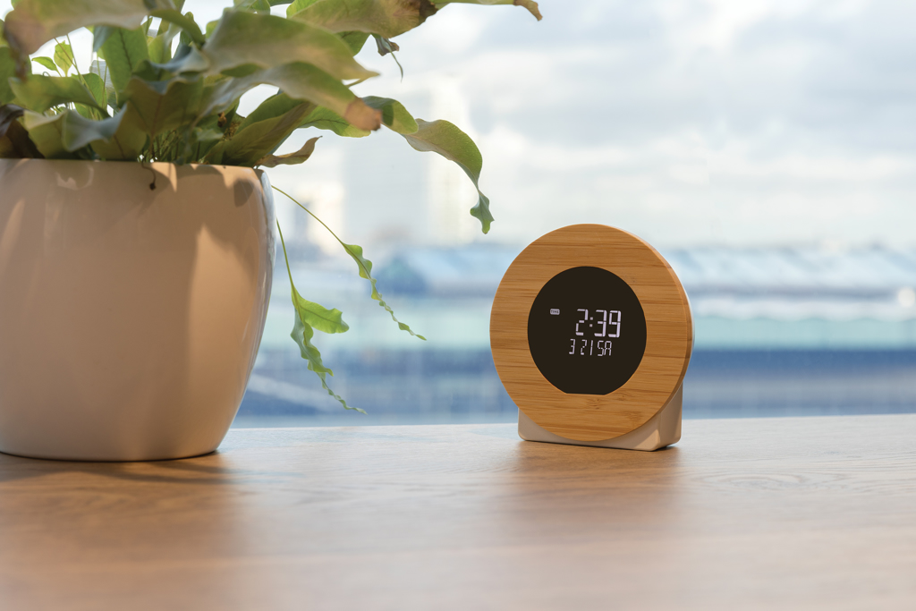 Reloj de escritorio personalizado Utah RCS rplastic y bambú LCD - Tecnología - Regalo Promocional Personalizado - imagen 6