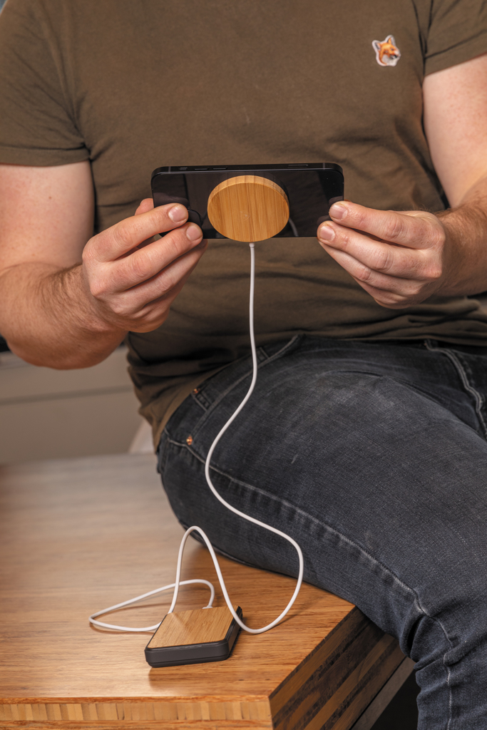 Cargador inalámbrico magnético de bambú de 10W - Tecnología - Regalo Promocional Personalizado - imagen 10
