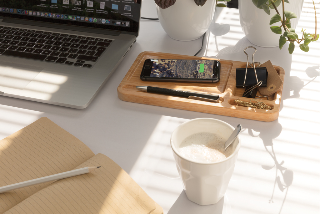 Organizador escritorio inalámbrico 5W de bambú - Tecnología - Regalo Promocional Personalizado - imagen 7