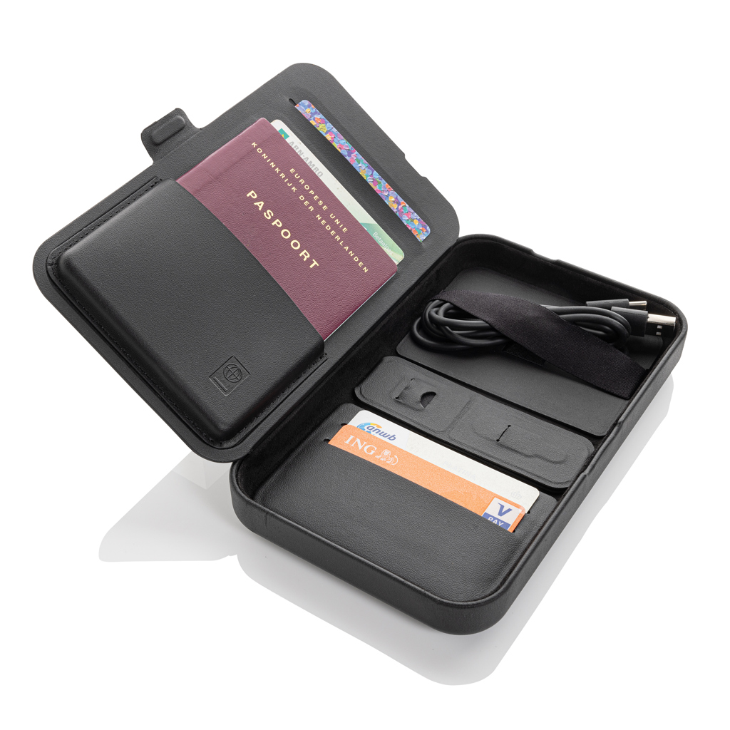 Estuche viaje reciclado RCS Swiss Peak con cargador 3 en 1 - Tecnología - Regalo Promocional Personalizado - vista alternativa
