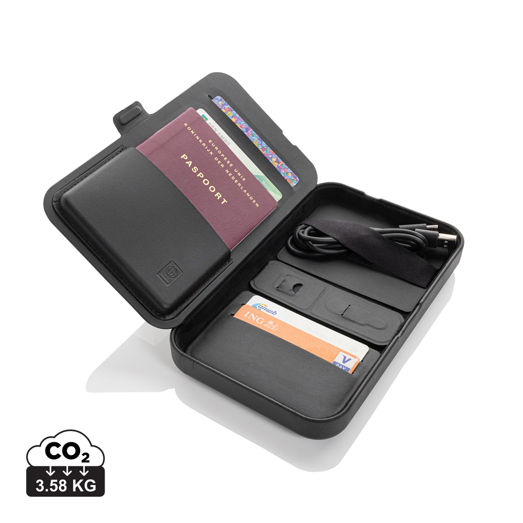 Estuche viaje reciclado RCS Swiss Peak con cargador 3 en 1 - Tecnología - Regalo Promocional Personalizado