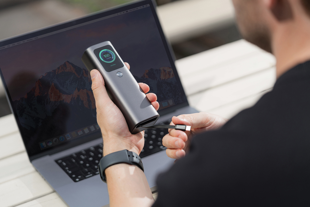 Batería externa Urban Vitamin Stanford de 165W y 20 000 mAh - Tecnología - Regalo Promocional Personalizado - imagen 10