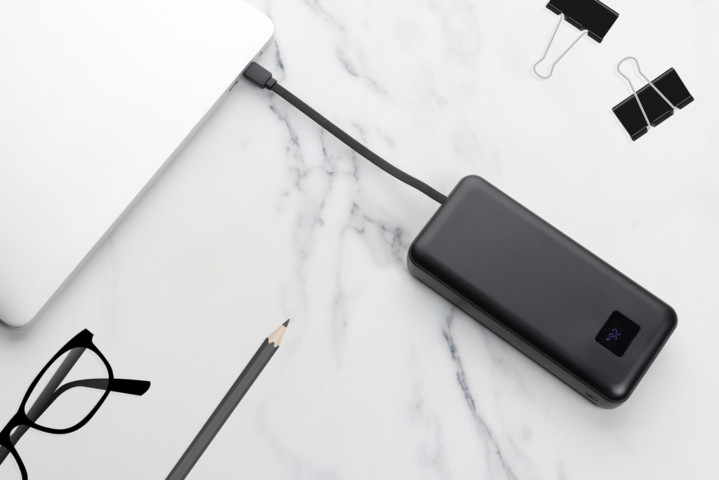 Powerbank personalizada Gridley de 65W para ordenador RCS de plástico reciclado de 20.000 mAh - Tecnología - Regalo Promocional Personalizado - imagen 9