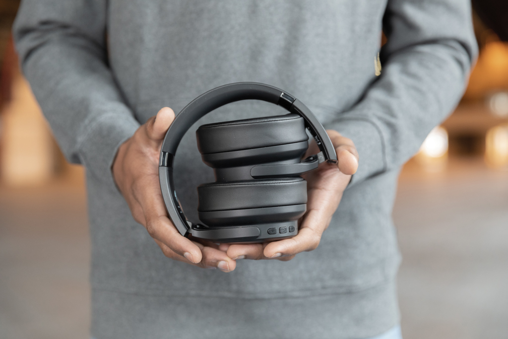 Auriculares personalizados Urban Vitamin Palo Alto RCS de plástico reciclado - Tecnología - Regalo Promocional Personalizado - imagen 18