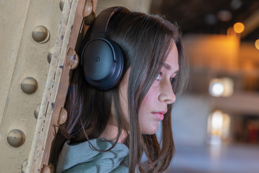 Auriculares personalizados Urban Vitamin Palo Alto RCS de plástico reciclado - Tecnología - Regalo Promocional Personalizado - imagen 22