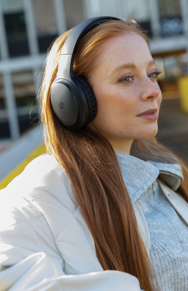 Auriculares inalámbricos personalizados Belmont Urban Vitamin con botón graves - Tecnología - Regalo Promocional Personalizado - imagen 14