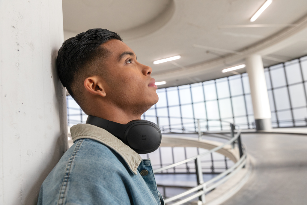 Auriculares inalámbricos personalizados Belmont Urban Vitamin con botón graves - Tecnología - Regalo Promocional Personalizado - imagen 15
