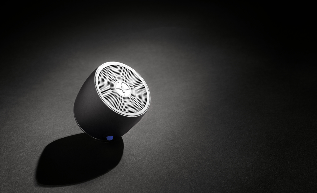 Altavoz personalizado de graves Swiss Peak RCS de aluminio reciclado de 3W - Tecnología - Regalo Promocional Personalizado - imagen 10