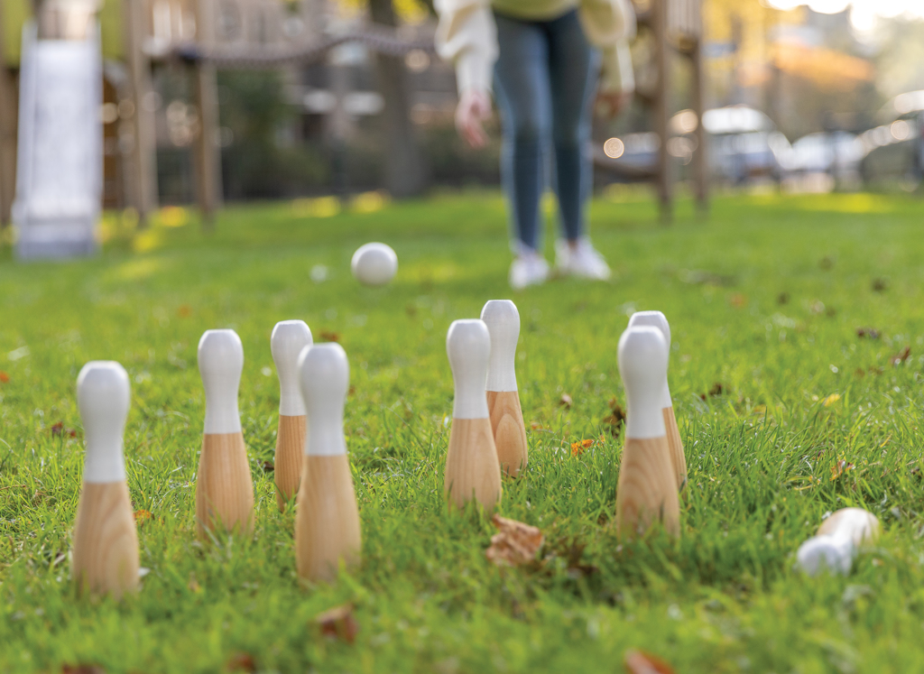 Juego de bolos personalizado de madera artesanal - Verano - Regalo Promocional Personalizado - imagen 7