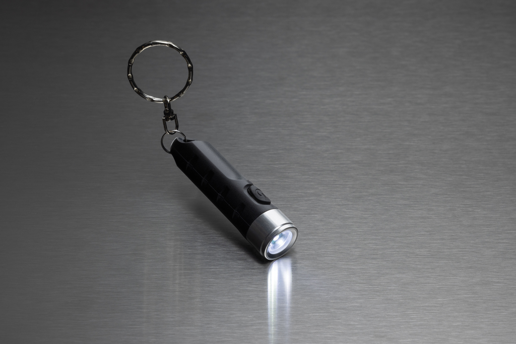 Linterna llavero personalizada recargable USB Globix de plástico reciclado - Linternas personalizadas - Regalo Promocional Personalizado - imagen 7