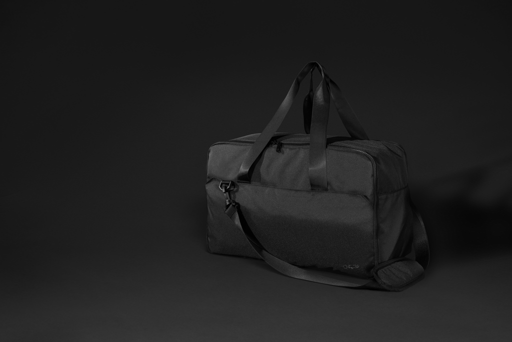 Bolsa fin de semana y portátil 15,6" personalizada Swiss Peak Aware RPET - Bolsas personalizadas de deporte - Regalo Promocional Personalizado - imagen 10