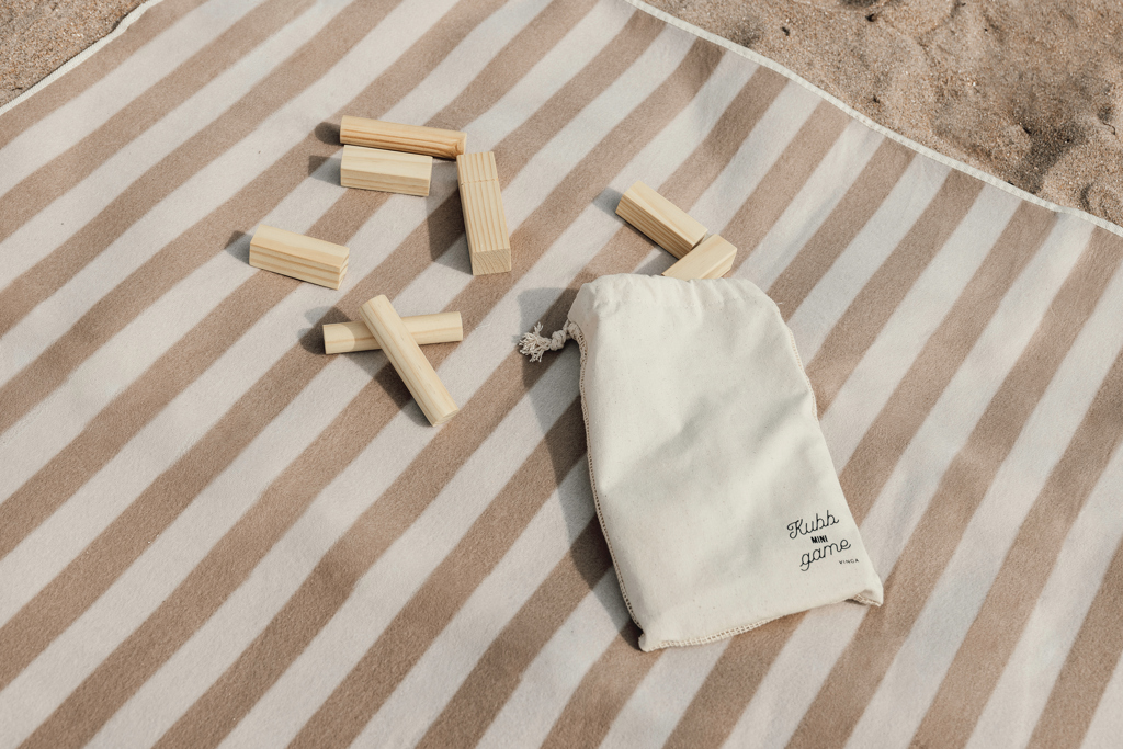 Mini juego VINGA Kubb personalizado de madera FSC con rey y kubbs - Verano - Regalo Promocional Personalizado - imagen 5