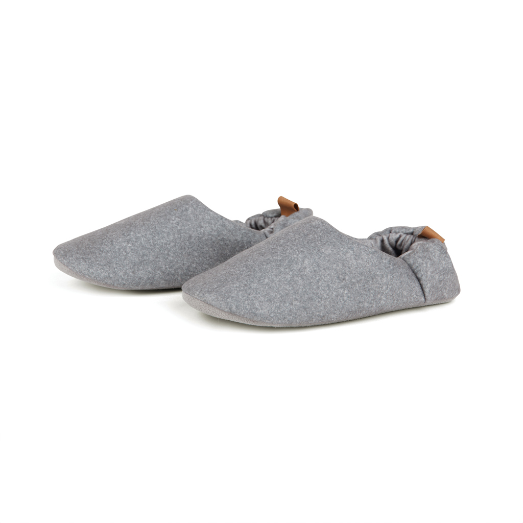 Pantuflas personalizadas VINGA Moulton de RPET reciclado RCS L/XL - Ropa y accesorios - Regalo Promocional Personalizado - vista alternativa