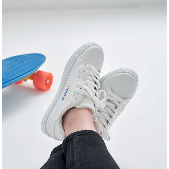BLANCOS Zapatillas en PU talla 46 - Ropa y accesorios - Regalo Promocional Personalizado - imagen 6
